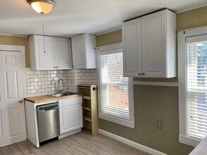 31 Tremont St, Unit 2 in Marlborough, MA - Building Photo - Building Photo