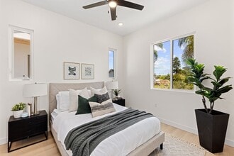 4580 Jicarillo Ave in San Diego, CA - Foto de edificio - Building Photo