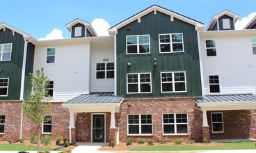 Harrison Village in Gainesville, GA - Building Photo - Building Photo
