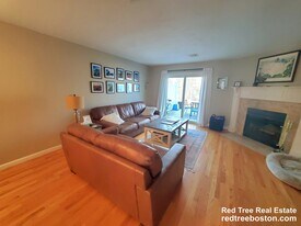 1400 Lagrange St, Unit 1409 in Boston, MA - Building Photo