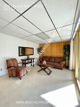 230 Linden Ave in Long Beach, CA - Building Photo - Building Photo