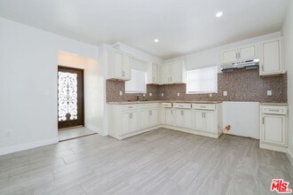 522 W 82nd St in Los Angeles, CA - Building Photo - Building Photo