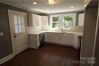 39 Walnut Ave NW in Concord, NC - Building Photo - Building Photo