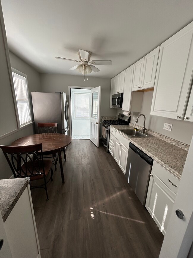 22 Princeton Ave in Bellmawr, NJ - Foto de edificio - Building Photo