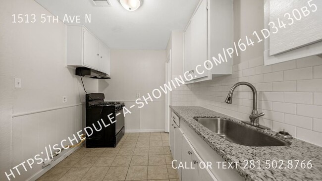 1513 5th Ave N in Texas City, TX - Building Photo - Building Photo