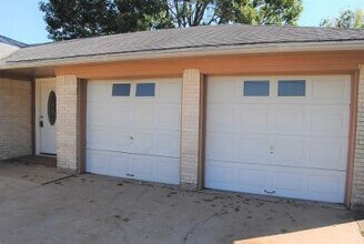 2817 Fairfield Ave in Texas City, TX - Building Photo - Building Photo