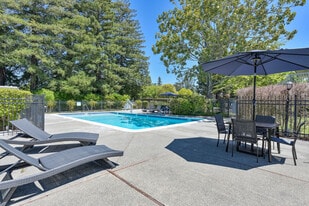 OTAVON APARTMENTS in Novato, CA - Building Photo