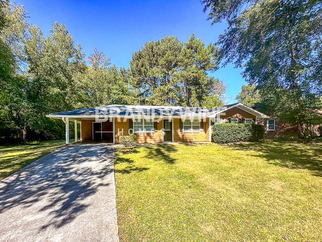 6230 Cedar Wood Dr in College Park, GA - Building Photo - Building Photo