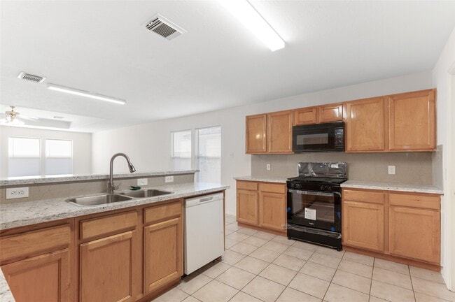 2923 Katy Briar Ln