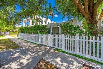 67 NE 50th St in Miami, FL - Building Photo - Building Photo