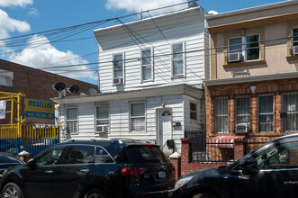 3320 102nd St in Corona, NY - Building Photo - Building Photo