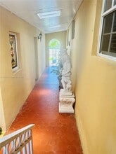 2424 SW 18th Ave in Miami, FL - Building Photo - Building Photo