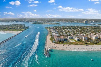 224 Inlet Way in West Palm Beach, FL - Building Photo - Building Photo