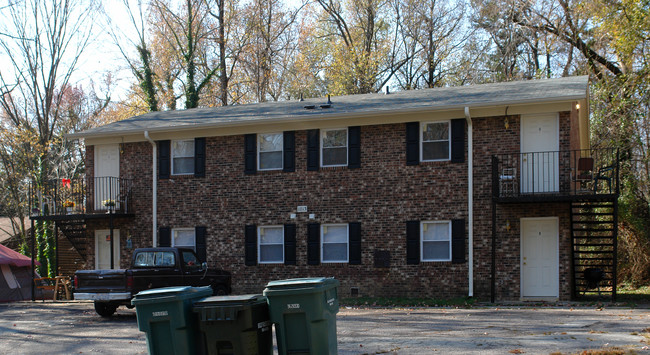 1713 Rosetta Dr in Durham, NC - Foto de edificio - Building Photo