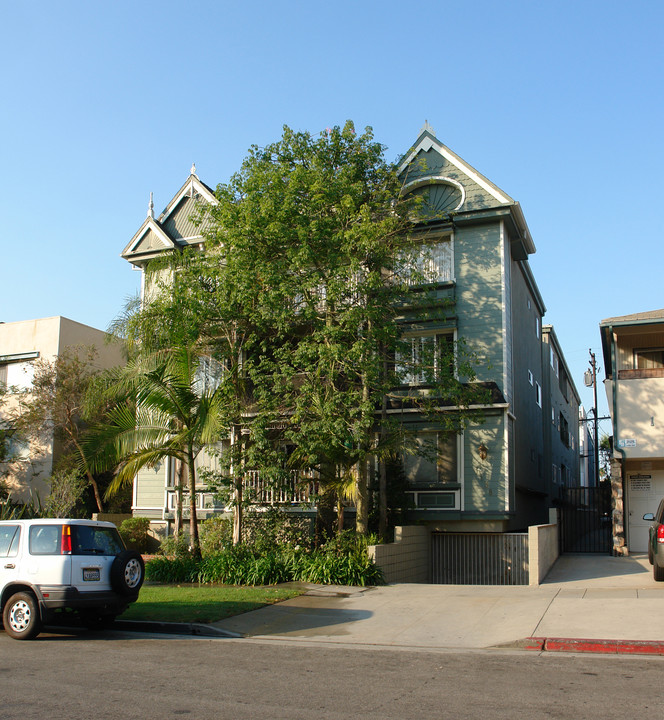 Residential Condominium in Santa Monica, CA - Building Photo