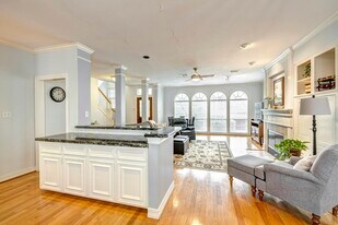 1933 Haddon St in Houston, TX - Building Photo