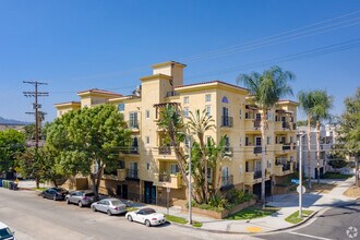4871 Klump Ave in North Hollywood, CA - Building Photo - Building Photo