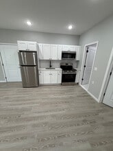 456 Ellison St, Unit Apt 101 in Paterson, NJ - Building Photo - Building Photo