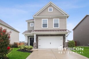 313 Fairford Rd in Blythewood, SC - Building Photo