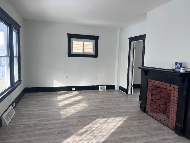 7715 Goodman Ave in Cleveland, OH - Building Photo - Building Photo