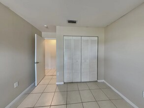 3181 NW 122nd Terrace in Sunrise, FL - Building Photo - Building Photo