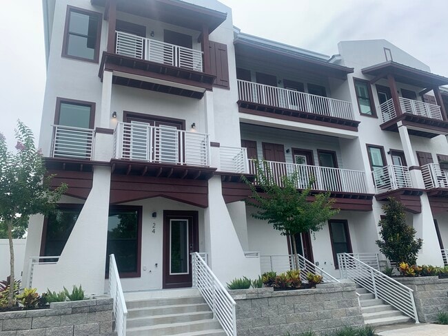 property at 946 Highland Ave