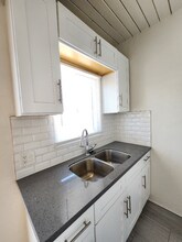 1909 Beachwood Dr in Los Angeles, CA - Building Photo - Building Photo
