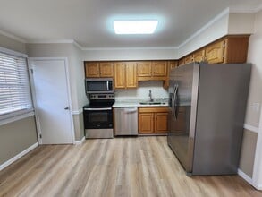 860 Beaglin Park Dr in Salisbury, MD - Building Photo - Building Photo