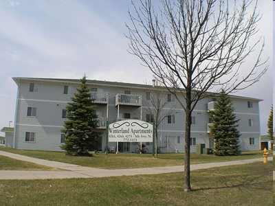 Winterland Apartments in Grand Forks, ND - Building Photo - Building Photo