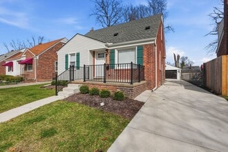 3202 N Connecticut Ave in Royal Oak, MI - Foto de edificio - Building Photo