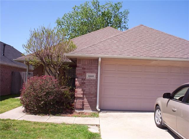 property at 3005 Huntington Ct