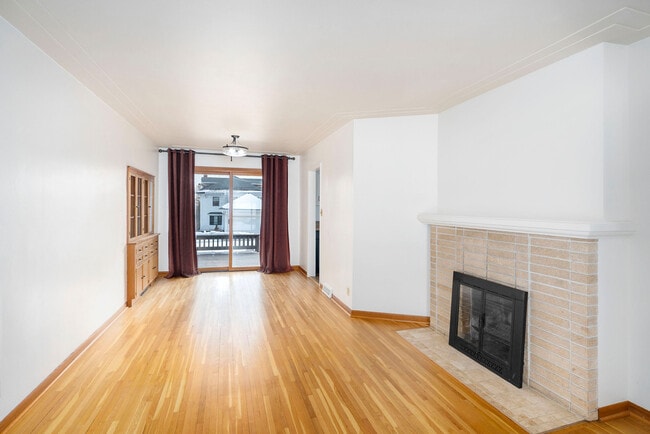 2430 E 4th St in Duluth, MN - Building Photo - Building Photo