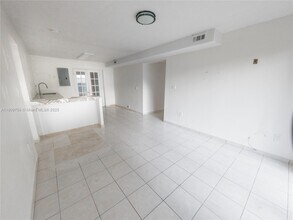 2575 SW 59th Ave in Miami, FL - Building Photo - Building Photo