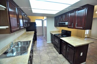 18021 N 40th Pl in Phoenix, AZ - Building Photo - Building Photo