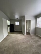 5026 20th Ave NE in Seattle, WA - Foto de edificio - Building Photo
