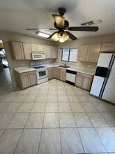 8541 W Mariposa Dr in Phoenix, AZ - Building Photo - Building Photo