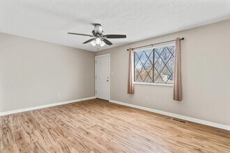 195 Nottingham Ct in Westerville, OH - Building Photo - Building Photo