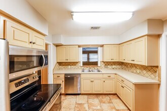 1007 High Point Rd in Montgomery, AL - Foto de edificio - Building Photo