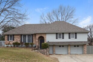 716 N Choctaw Ave in Independence, MO - Building Photo