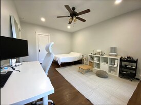 1699 Cambridge St, Unit 12A in Cambridge, MA - Building Photo