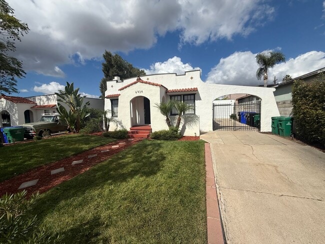 6934-6938 Mohawk St in San Diego, CA - Building Photo - Building Photo