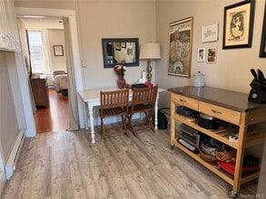 320 New York Ave in Huntington, NY - Building Photo - Building Photo