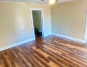 214 Mara St in Carrollton, GA - Foto de edificio - Building Photo