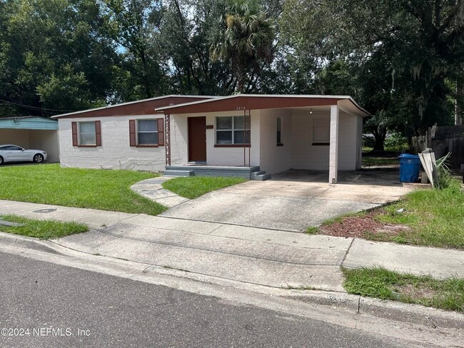 2414 Rogero Rd in Jacksonville, FL - Building Photo - Building Photo
