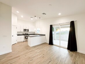 3802 N 23rd Ave in Phoenix, AZ - Foto de edificio - Building Photo