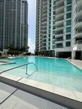 350 S Miami Ave, Unit 2115 in Miami, FL - Building Photo - Building Photo