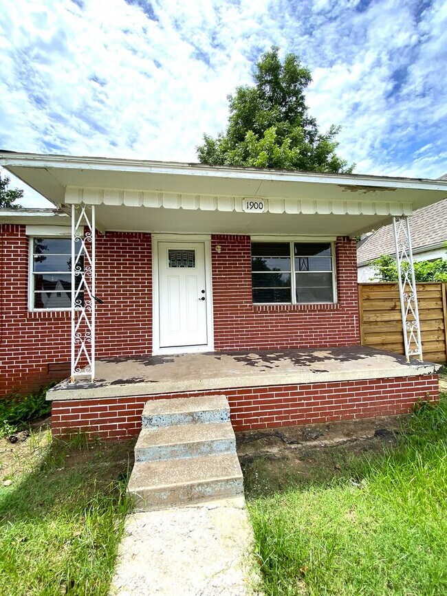 1900 NW 30th St in Oklahoma City, OK - Building Photo - Building Photo