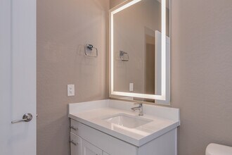 Summerwell Peoria Place in Peoria, AZ - Foto de edificio - Interior Photo