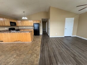 125 Perdez Ct in Bowling Green, KY - Building Photo - Building Photo