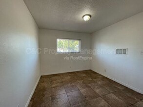 199 N Inez St in Hemet, CA - Building Photo - Building Photo